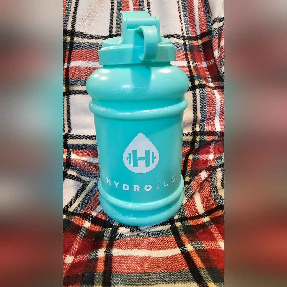 Teal hydro jug